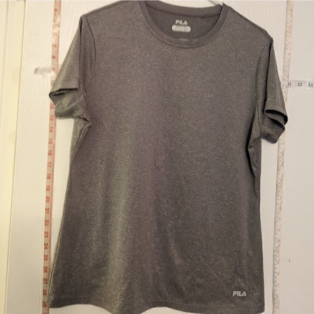 FILA LADIES SIZE XL GRAY PERFORMANCE SHIRT